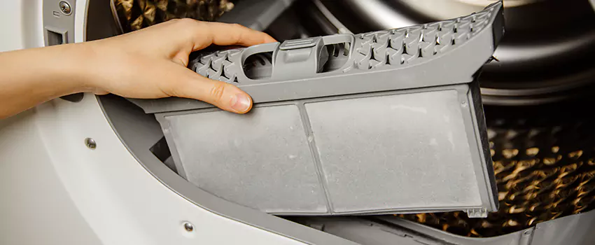 Signs Of A Clogged Dryer Lint Trap in Agawam, Massachusetts